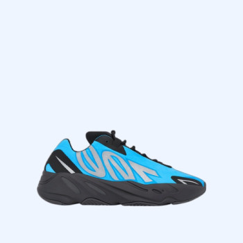 아디다스 이지 부스트 700 MNVN 브라이트