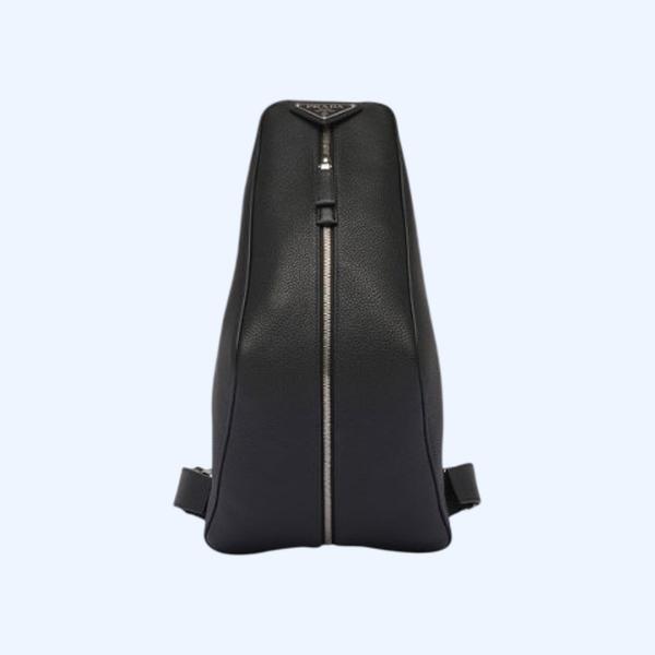 프라다 2VZ099 레더 트라이앵글 숄더백