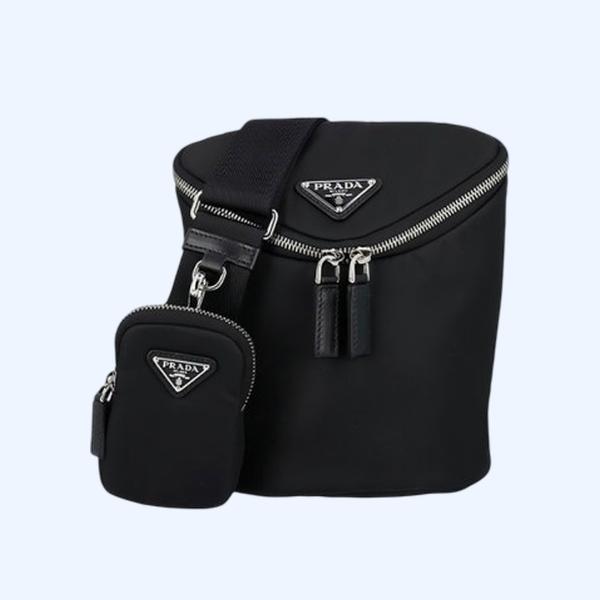 프라다 클래식 삼각 로고 크로스백