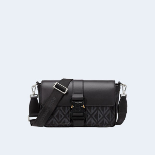 디올 힛 더 로드 메신저 백 블랙