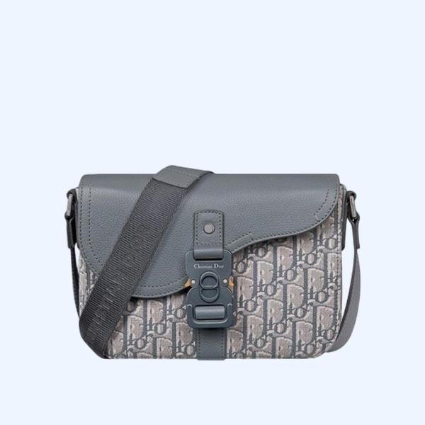 디올 Saddle 스몰 플랩 스트랩 백 딥그레이