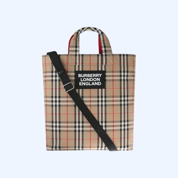 버버리 베이지 로고 아플리케 토트백