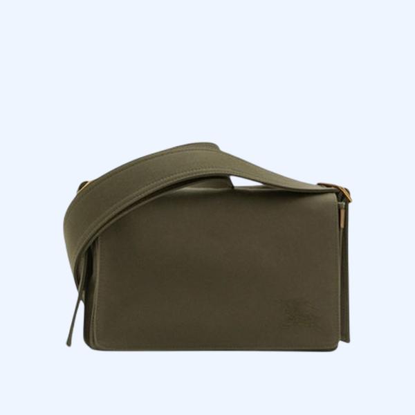 버버리 트렌치 크로스바디백 카키