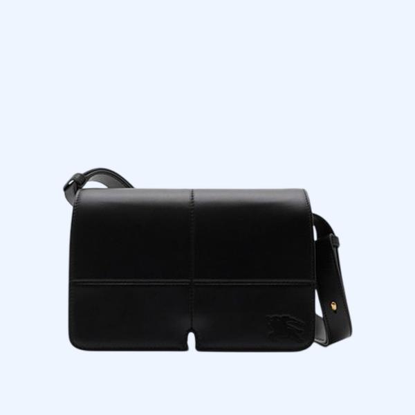 버버리 스닙백 화이트 블랙