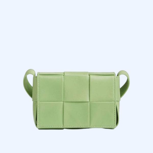 보테가베네타 인트레치아토 피스타치오 캔디백