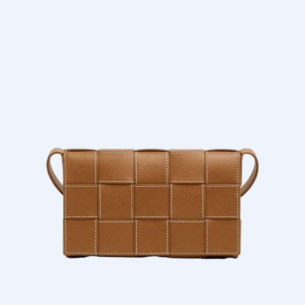 보테가베네타 우드 내추럴 카세트백