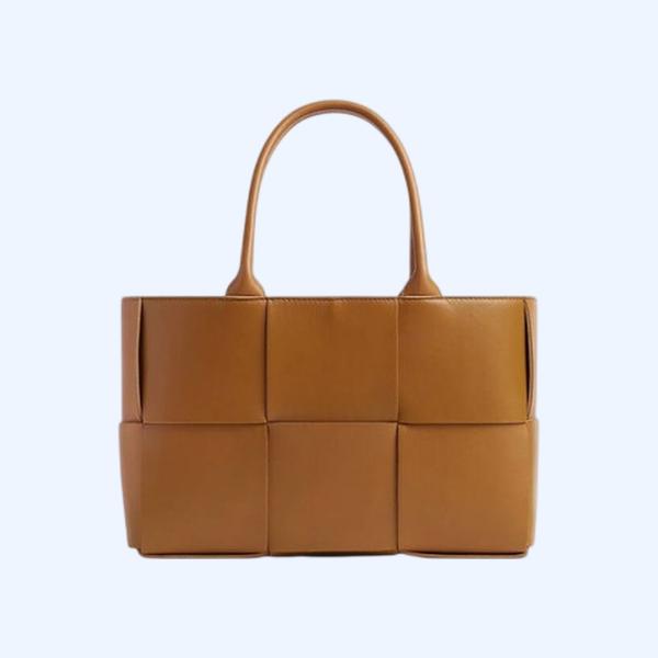 보테가베네타 스몰 아르코 토트백 카라멜