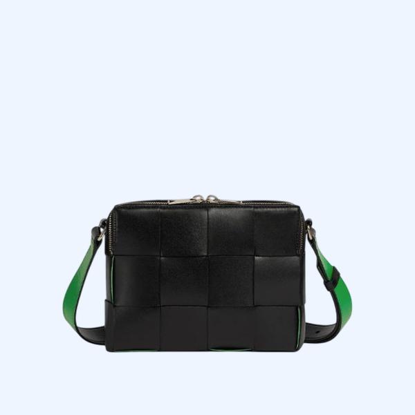 보테가베네타 패러킷 카세트 카메라백