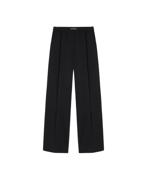 트라우저즈 인 월