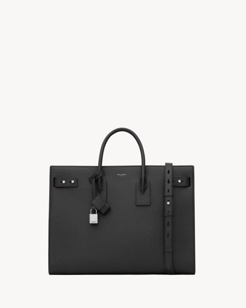 그레인 가죽 소재의 삭 드 주르 슬림 라지백