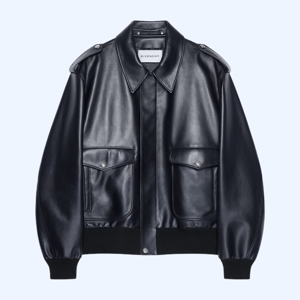 가죽 소재의 조종사 재킷