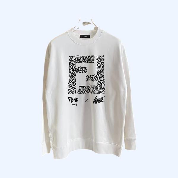 팬디  로고 스웨타 셔츠