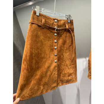 프라다 스웨이드슈트 스커트