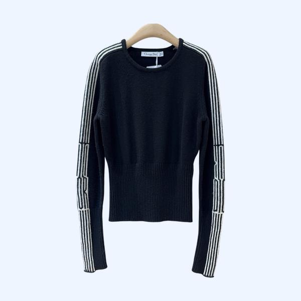 디올 라운드넥 스웨터