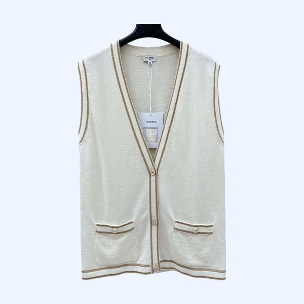 샤넬 플러피 니트 조끼
