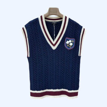 배지 자수 니트 베스트