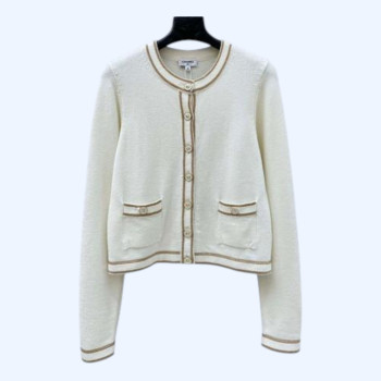 샤넬 플래티넘 컬러 니트 가디건