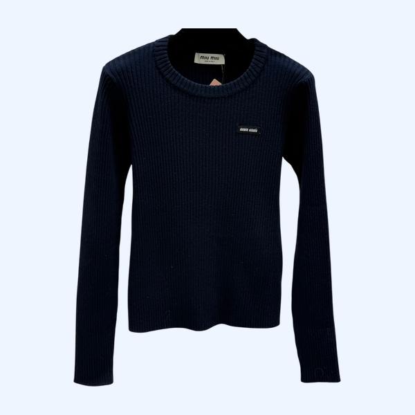 미우미우 심플 라운드넥 니트