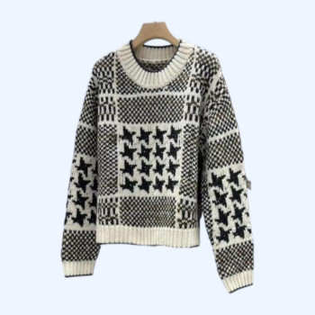 BC 하운드루스 팬턴 니트 스웨터