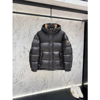 버버리 로고 후드 다운재킷