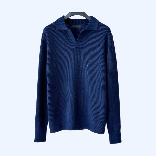 프라다 트라이 앵글 컵 씨넷 넥 니트