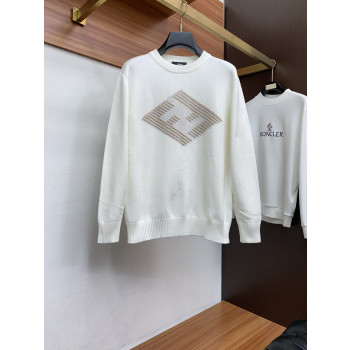 팬디 라운드넥 스웨터