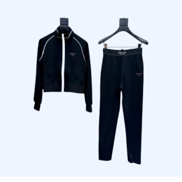 프라다 트라이앵글 마크 수트세트